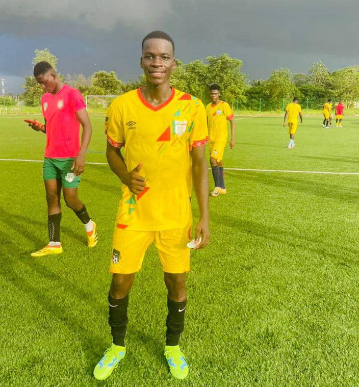 Dossou Kossi, le jeune talent de l'Académie Swallows, appelé chez les U17 du Bénin !