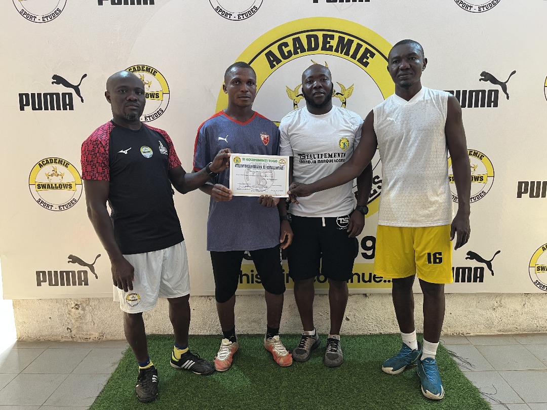 Formation Initiale 1 : Les éducateurs de football togolais montent en compétence à Swallows, attestations en main !