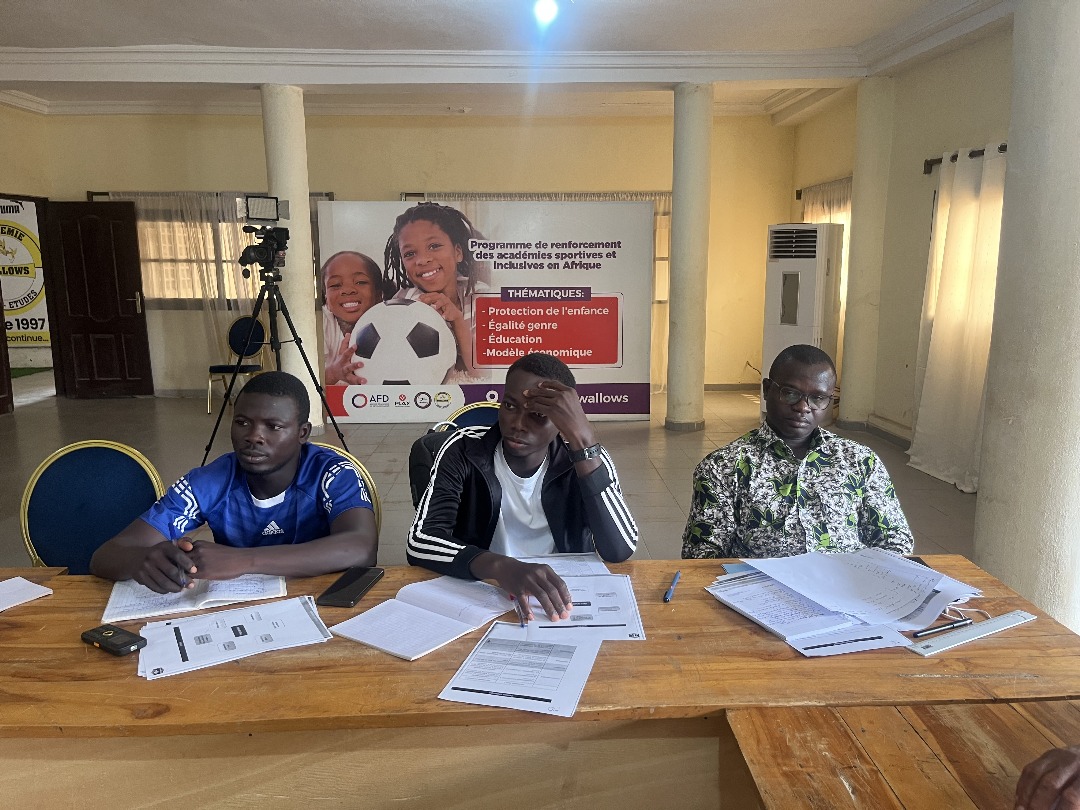 Formation Initiale 1 : Les éducateurs de football togolais montent en compétence à Swallows, attestations en main !