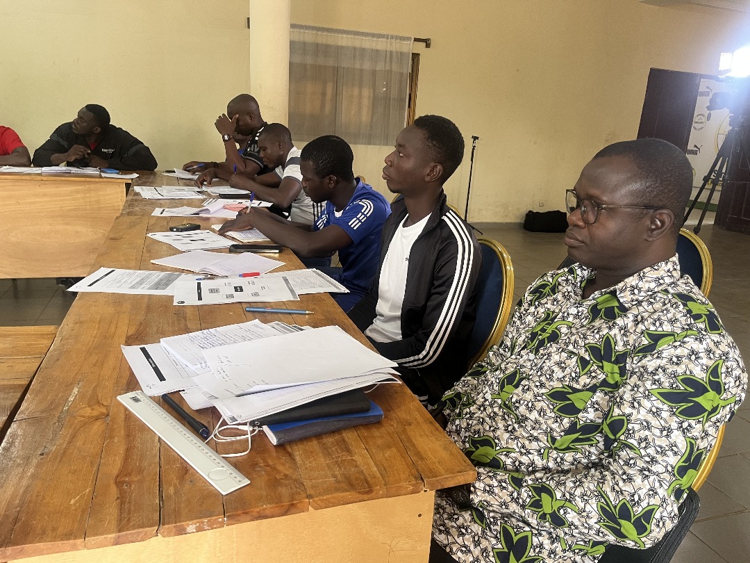 Formation Initiale 1 : Les éducateurs de football togolais montent en compétence à Swallows, attestations en main !